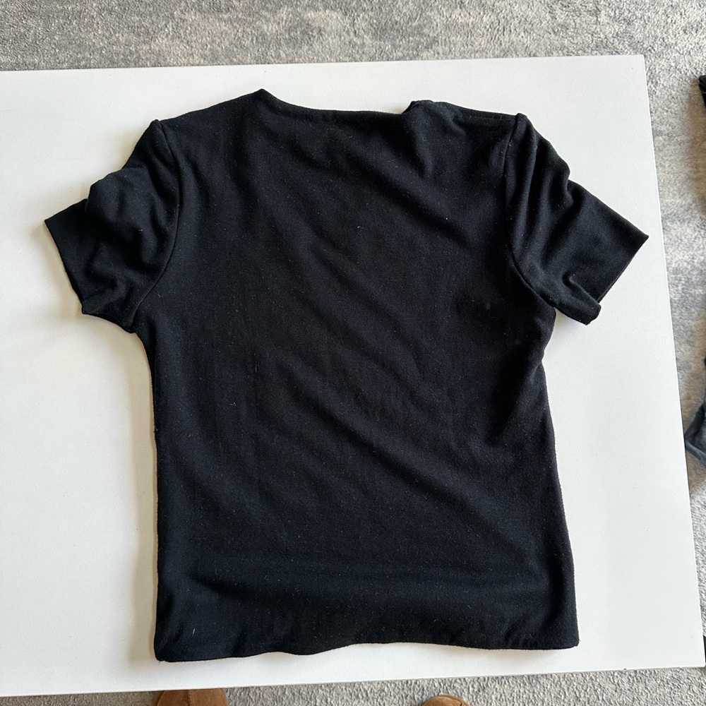 Black T shirt